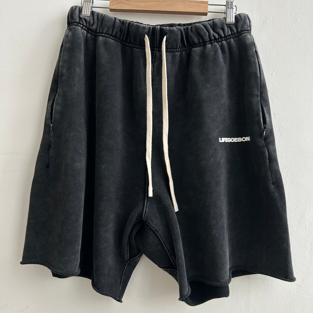 LIFEGOESON 25SS - Enzyme-Washed Black with Snowflake Abrasion Technique Shorts Set